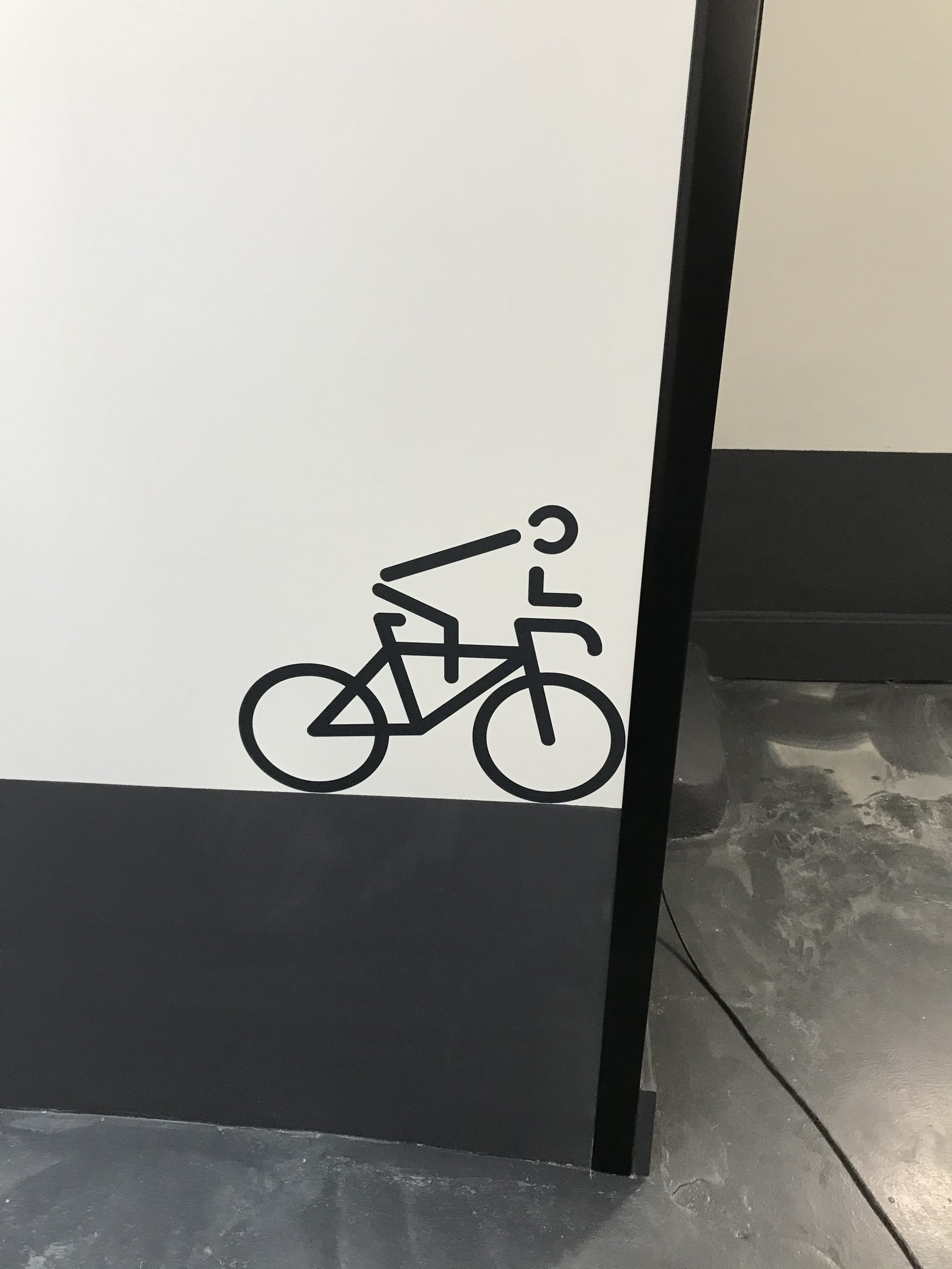 CYCLE STORE1 Wall Graphics